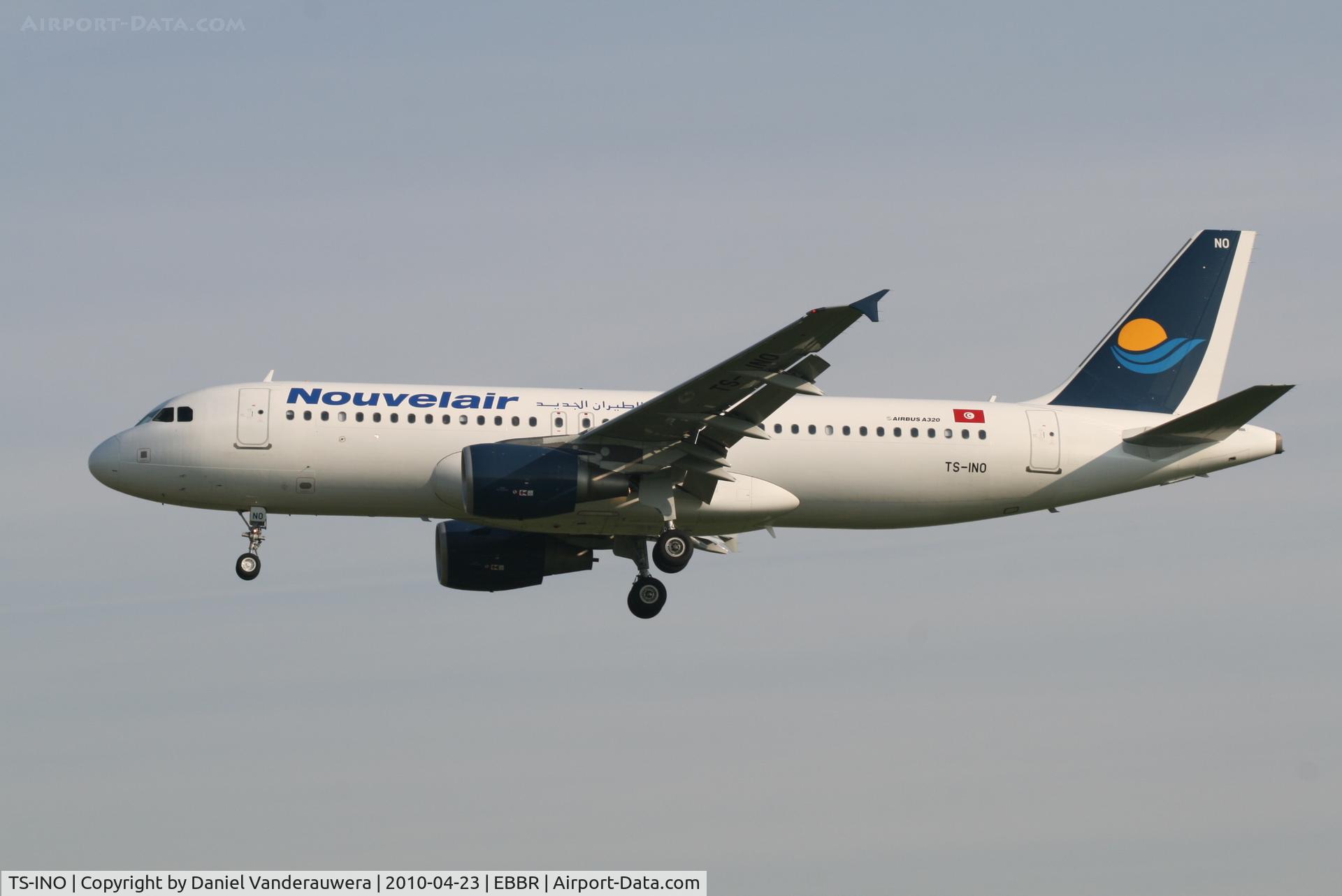 TS-INO, 2008 Airbus A320-214 C/N 3480, Arrival of flight BJ5192 to RWY 25L