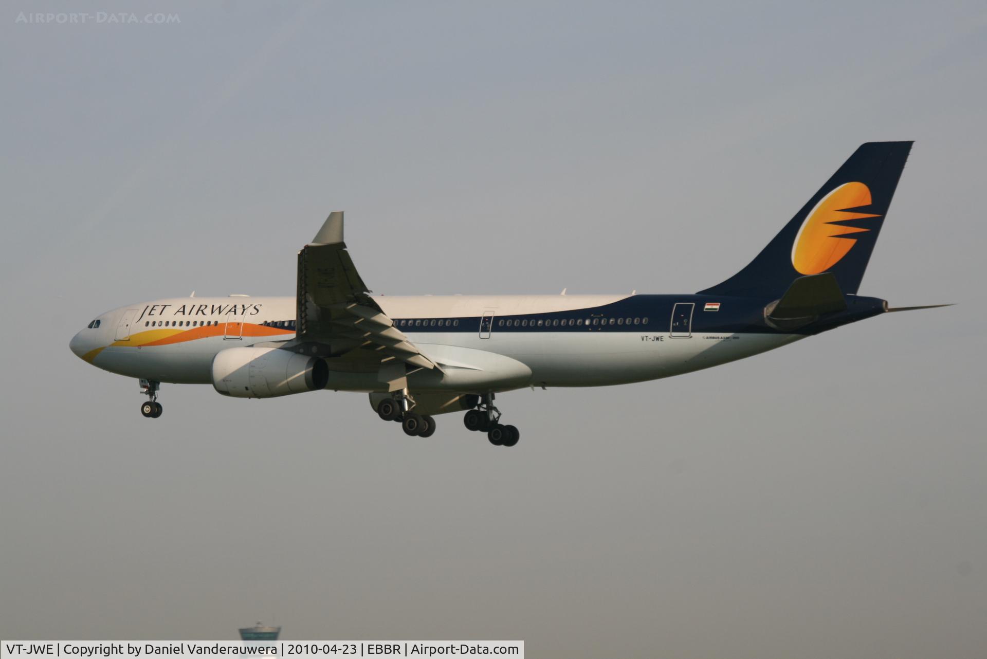 VT-JWE, 2006 Airbus A330-243 C/N 807, Flight 9W230 is descending to RWY 25L