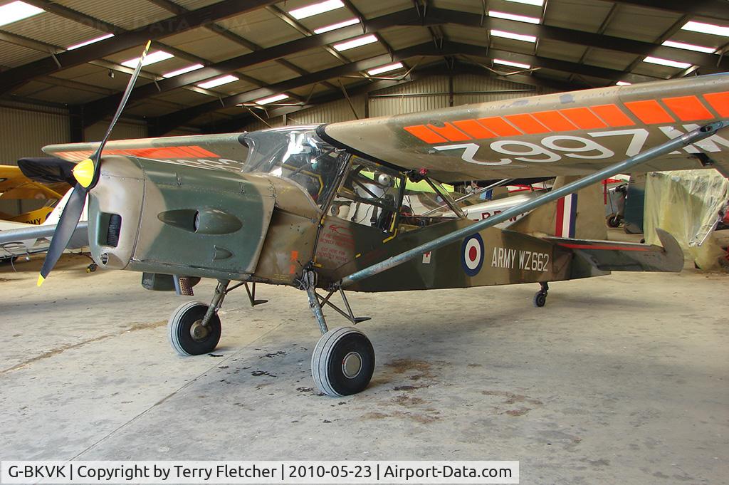 G-BKVK, 1954 Auster AOP.9 C/N AUS/10/2, 1954 Auster Aircraft Ltd AUSTER AOP.9, c/n: AUS/10/2 at Eggesford wears Serial WZ662