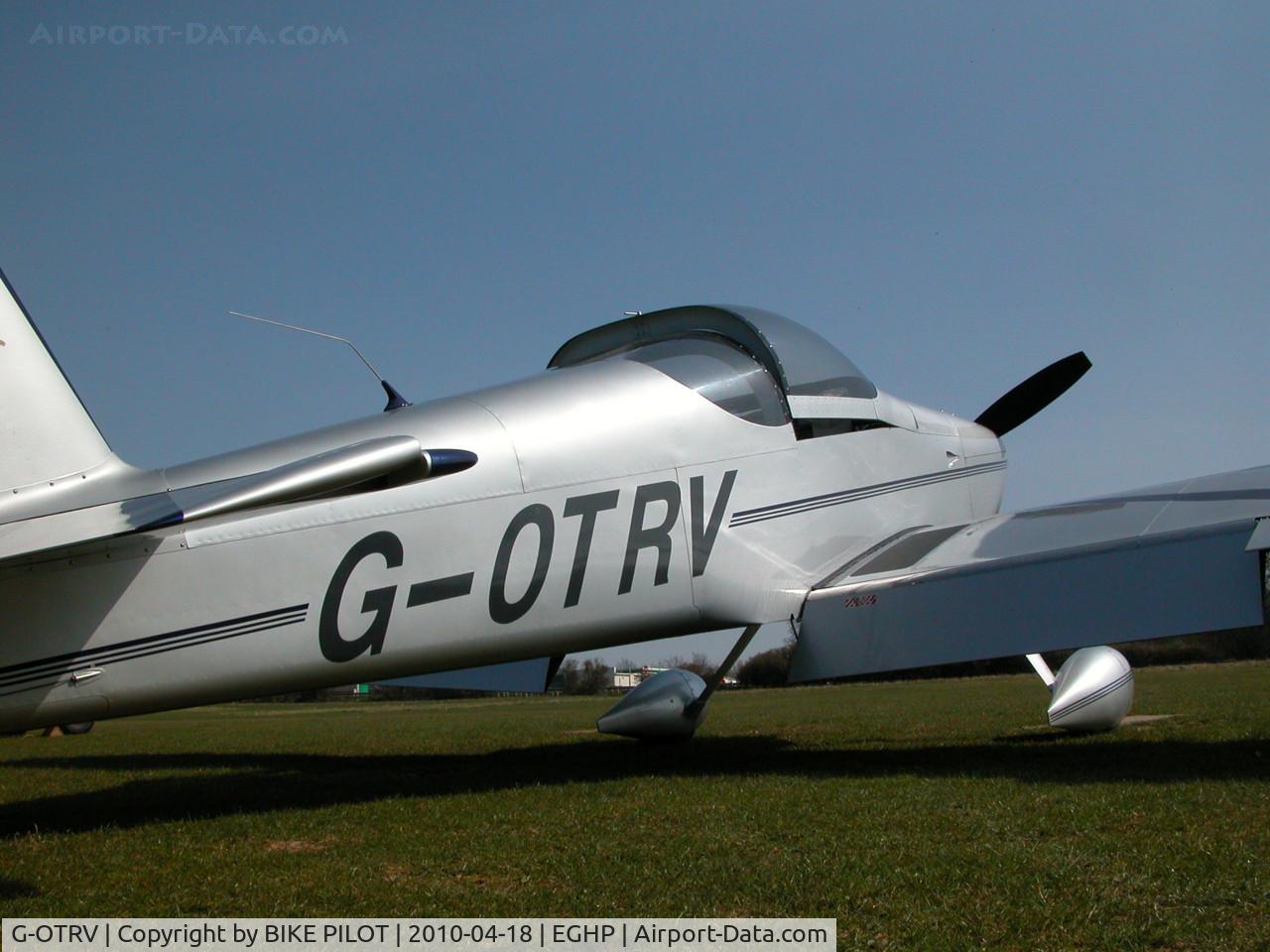 G-OTRV, 1999 Vans RV-6 C/N PFA 181-13302, SMART VANS IN THE SPRING SUN