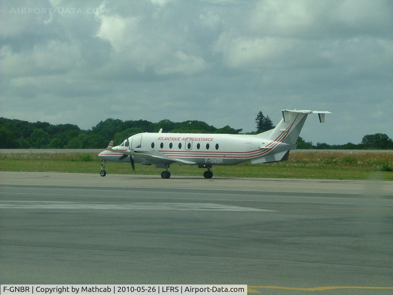 F-GNBR, 1998 Beech 1900D C/N UE-327, Beech 1900D