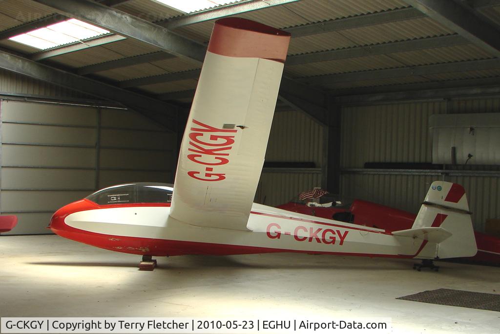 G-CKGY, 1974 Scheibe Bergfalke IV C/N 5839, 1974 Scheibe-flugzeugbau Gmbh SCHEIBE BERGFALKE IV at Eaglescott , Devon (UK)
