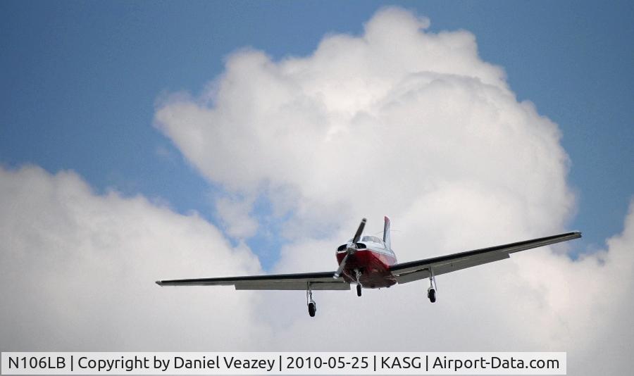 N106LB, 1985 Piper PA-46-310P Malibu C/N 46-8508093, Coming in for landing at KASG runway 18