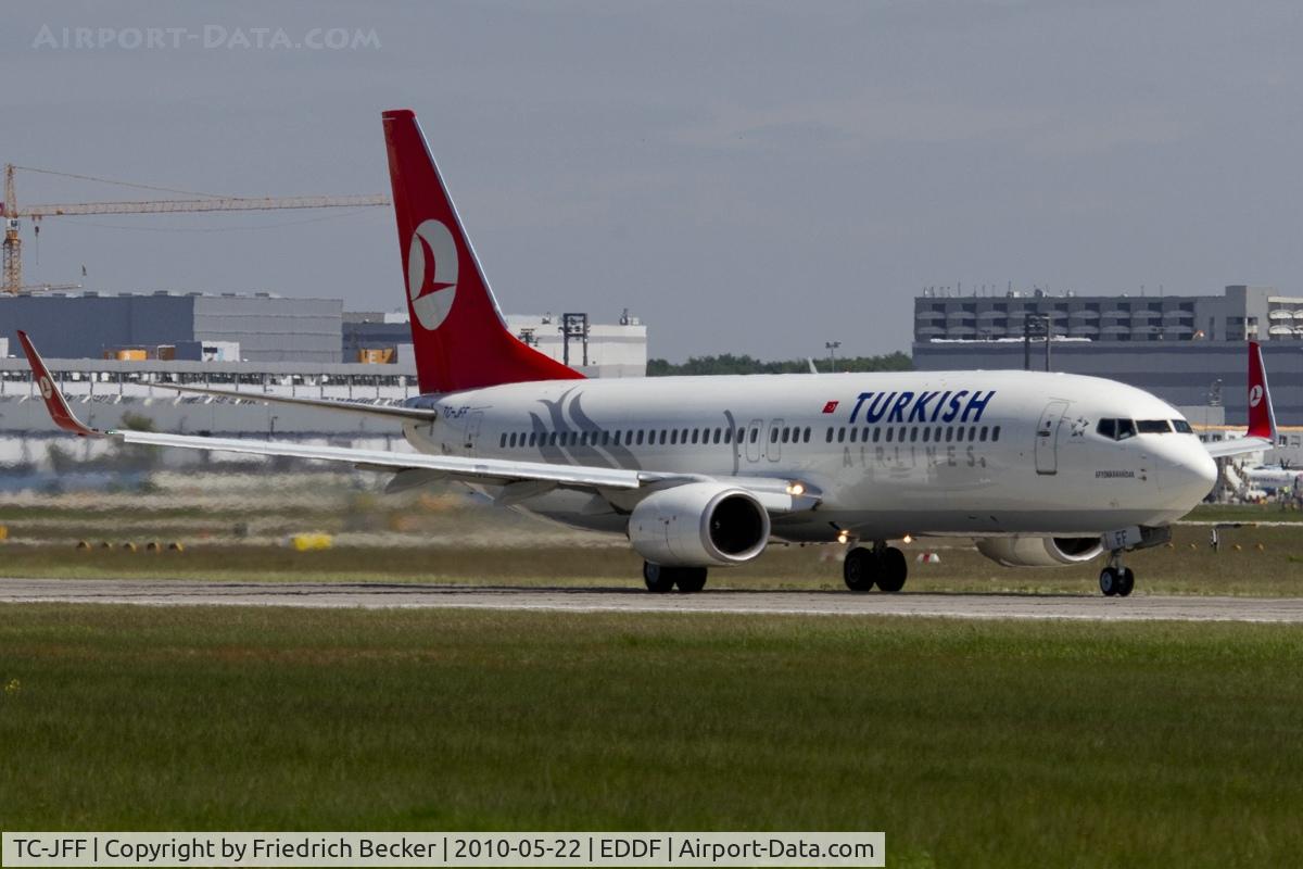 TC-JFF, 1998 Boeing 737-8F2 C/N 29768, departing via RW18W