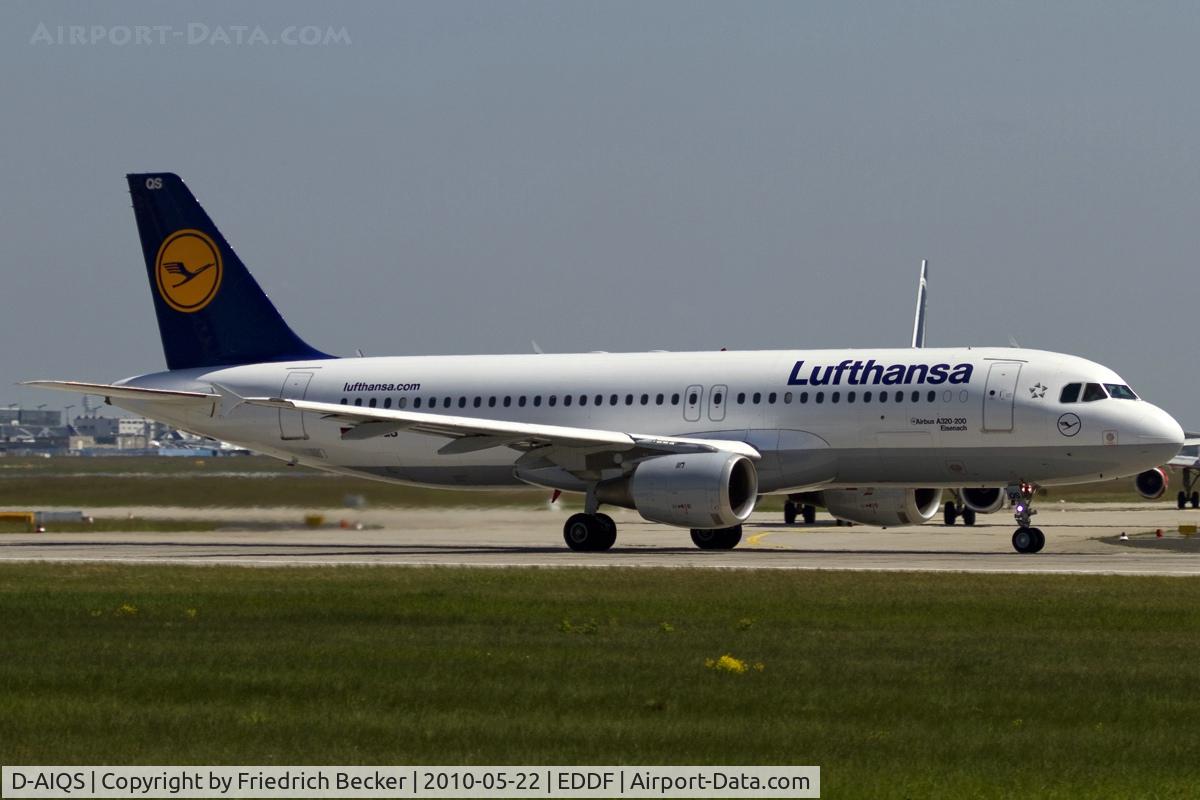D-AIQS, 1993 Airbus A320-211 C/N 401, departing via RW18W