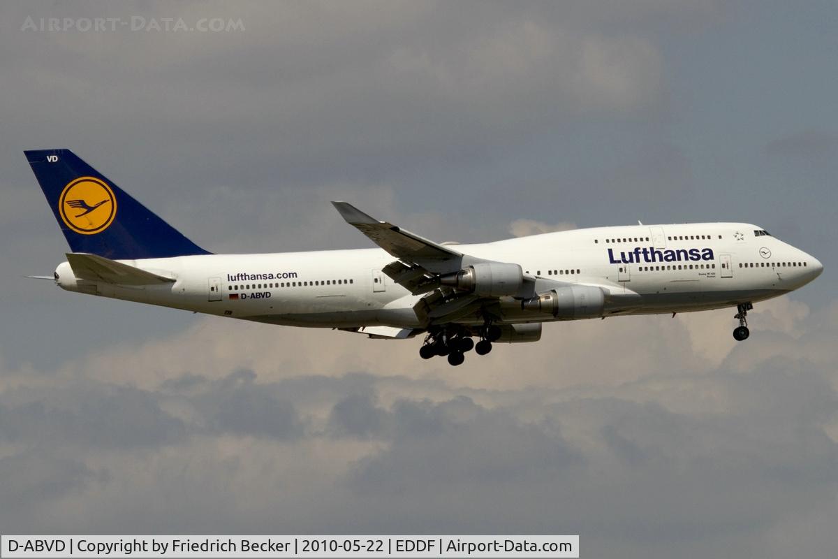 D-ABVD, 1990 Boeing 747-430 C/N 24740, on final RW07R