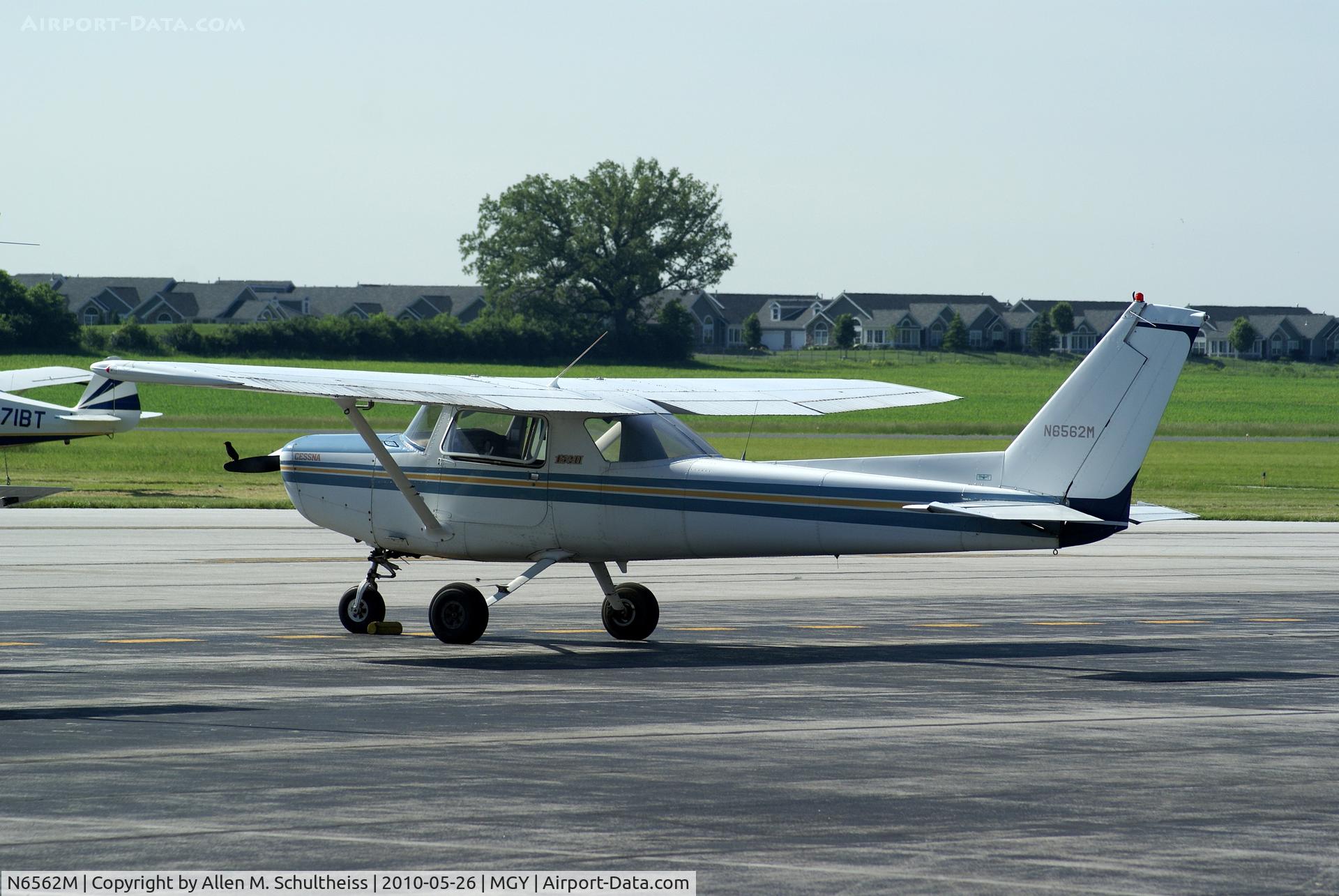 N6562M, 1980 Cessna 152 C/N 15284767, 1980 C152