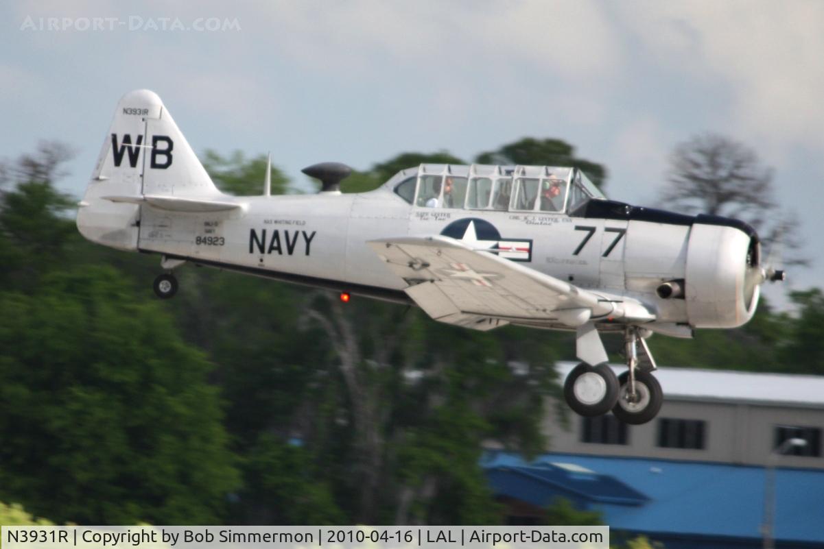 N3931R, North American AT-6B Texan C/N 84-923, Landing on 9 during Sun N Fun 2010 at Lakeland, FL.
