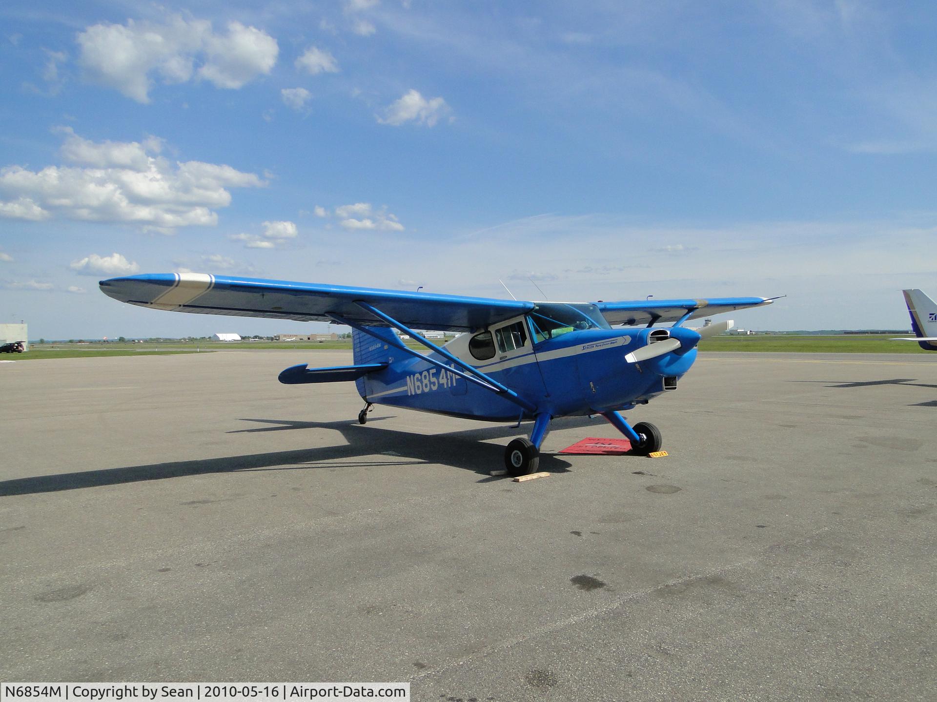 N6854M, 1948 Stinson 108-3 Voyager C/N 108-4854, Lunch at FCM