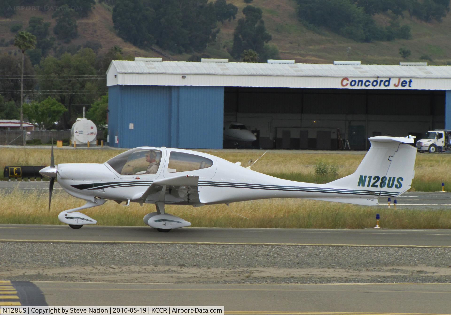 N128US, 2006 Diamond DA-40 Diamond Star C/N 40.728, 2006 Diamond Aircraft Ind Inc DA 40 returning to KCCR (Buchanan Field)