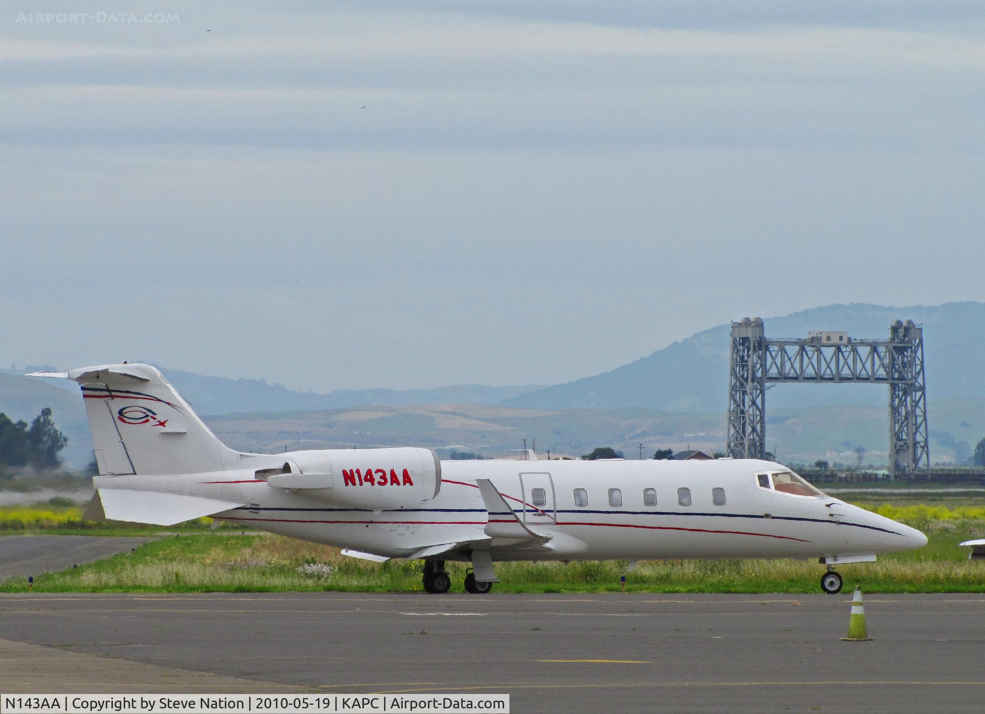 N143AA, 1998 Learjet 60 C/N 143, 1998 Learjet 60 taxying by Napa River RR Bridge