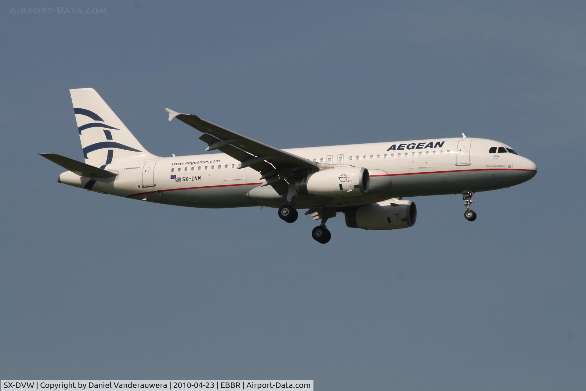 SX-DVW, 2009 Airbus A320-232 C/N 3785, Arrival of floght A3 620 to RWY 02