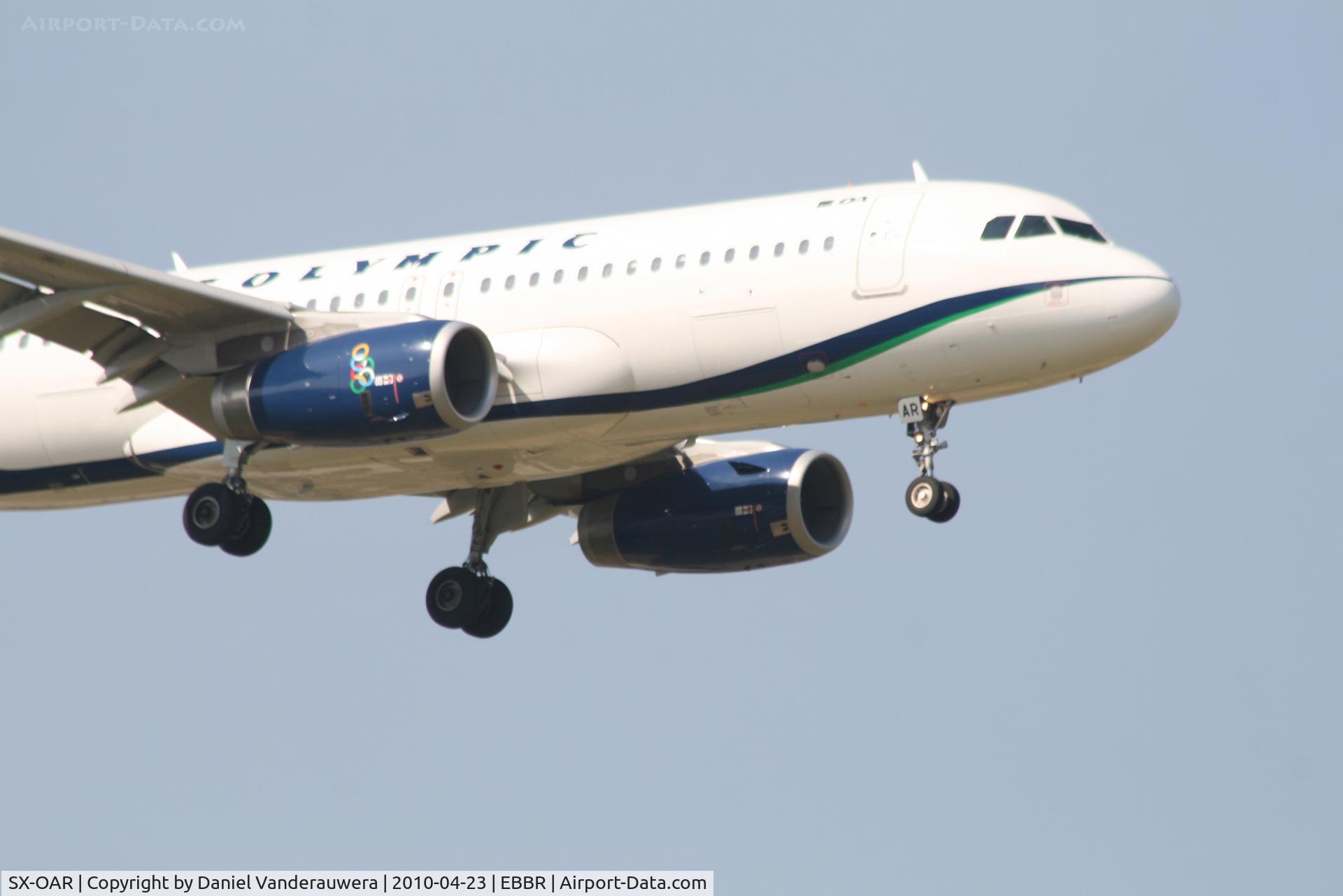 SX-OAR, 2009 Airbus A320-232 C/N 3812, Arrival of flight OA145 to RWY 02
