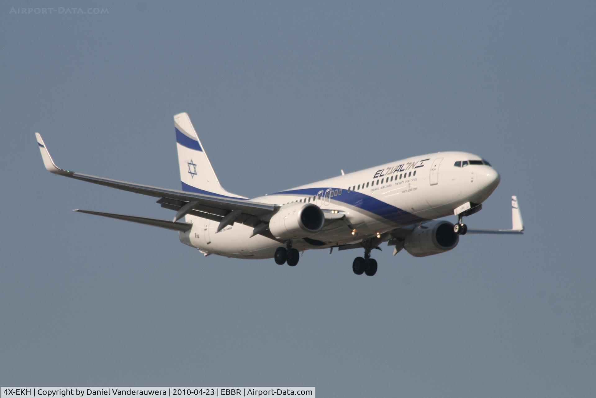 4X-EKH, 2009 Boeing 737-85P C/N 35458, Arrival of flight LY331 to RWY 02