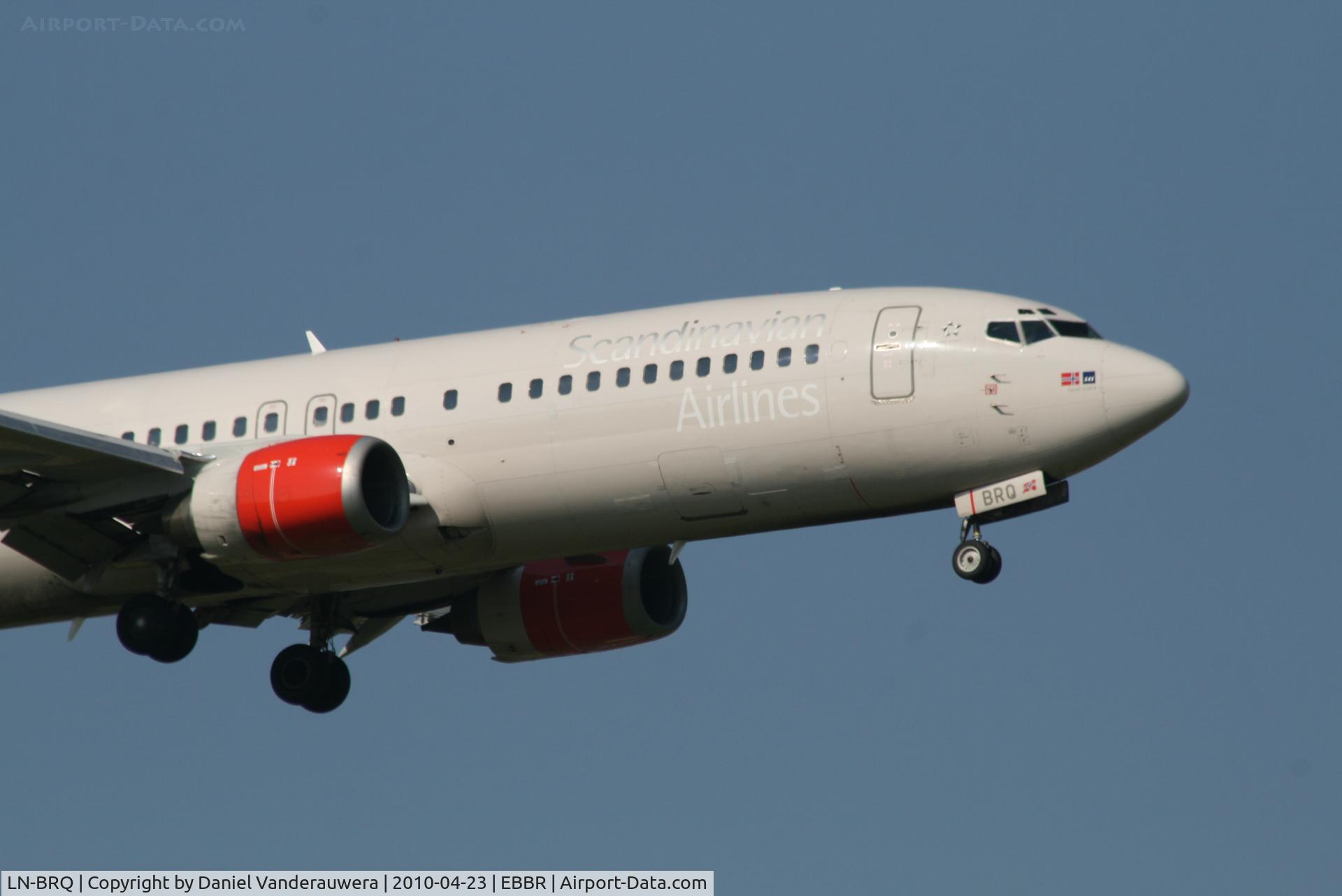 LN-BRQ, 1991 Boeing 737-405 C/N 25348, Arrival of flight SK4743 to RWY 02