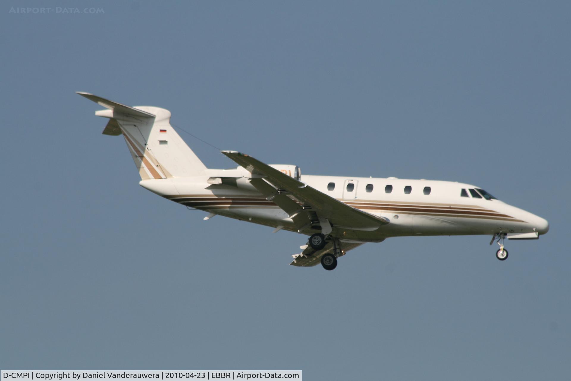 D-CMPI, 1995 Cessna 650 Citation VII C/N 650-7055, Descending to RWY 02