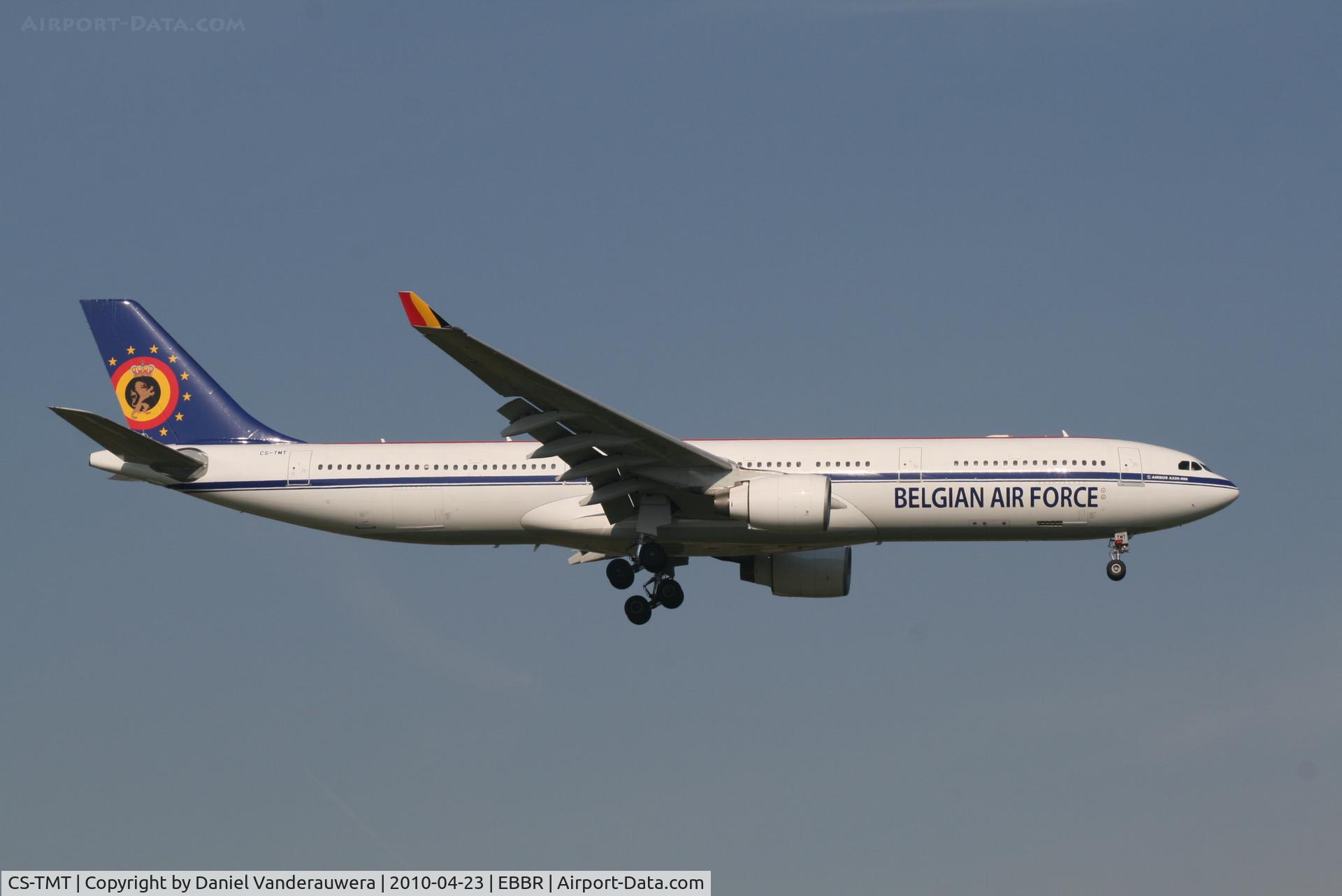 CS-TMT, 2009 Airbus A330-223 C/N 441, Arriving to RWY 02