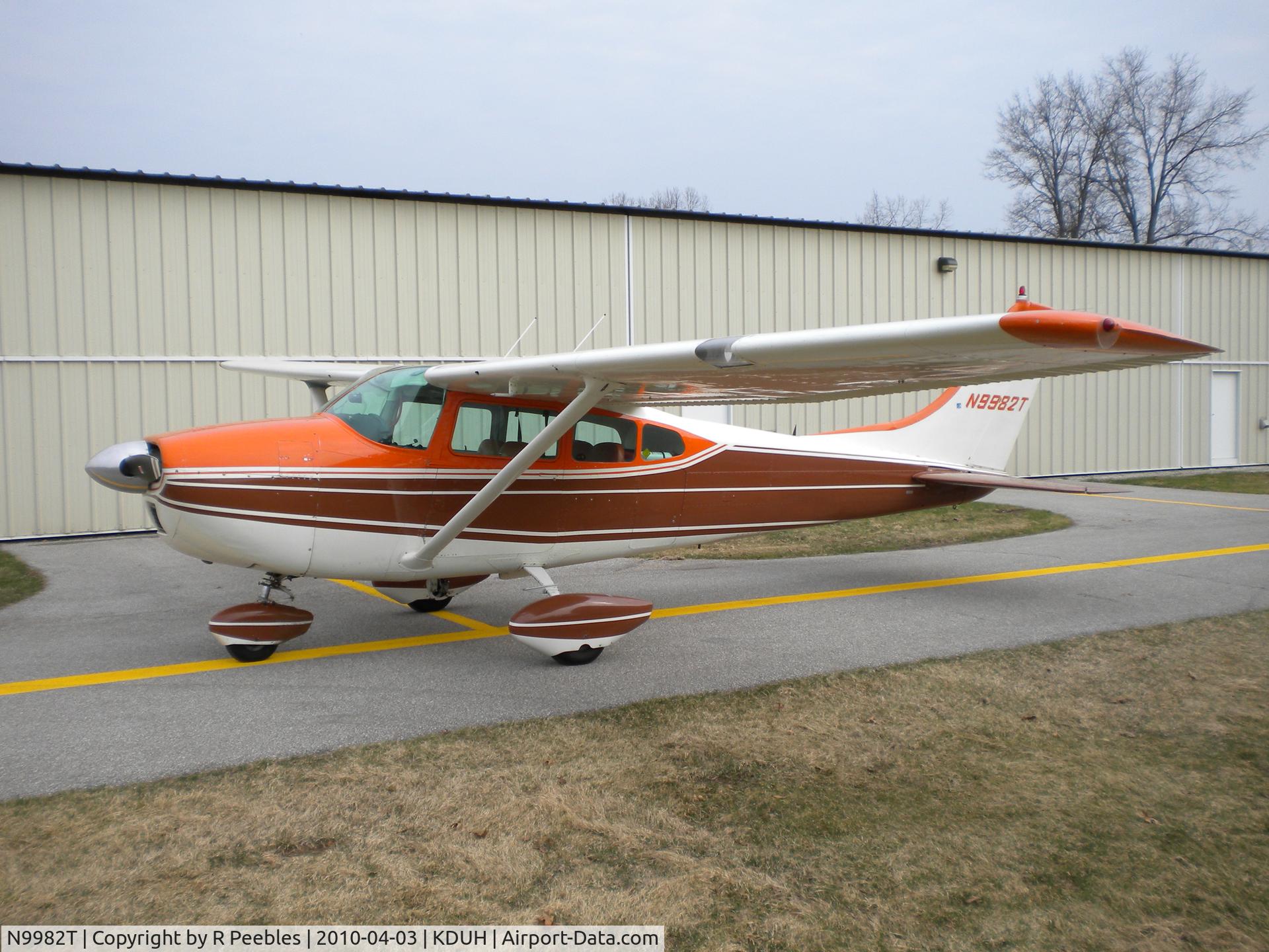 N9982T, 1960 Cessna 182D Skylane C/N 18253082, Nice Classic Cessna 182   IFR cert.
