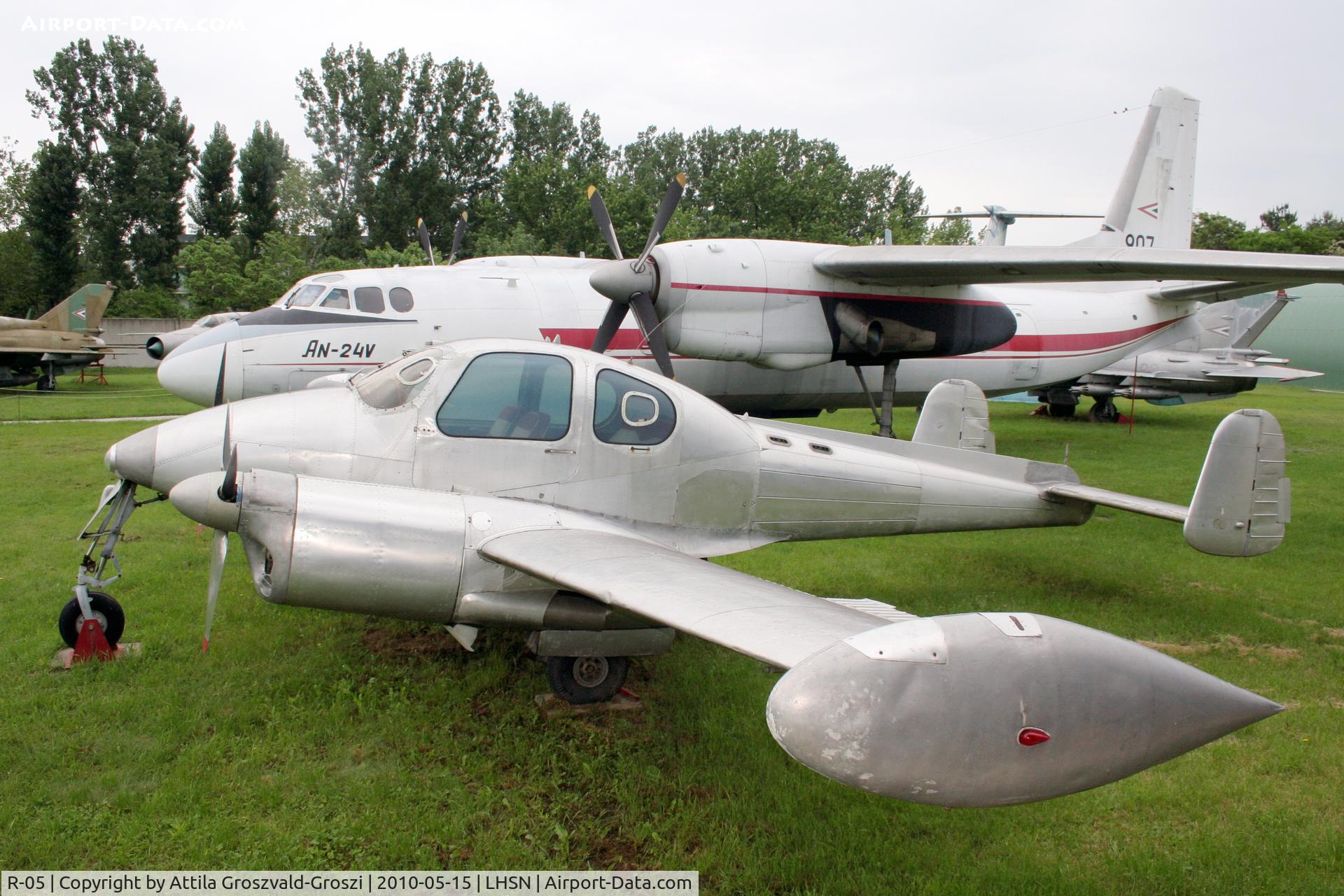 R-05, 1962 Let L-200D Morava C/N 171128, Szolnok Szandaszöllös Airplane Museum