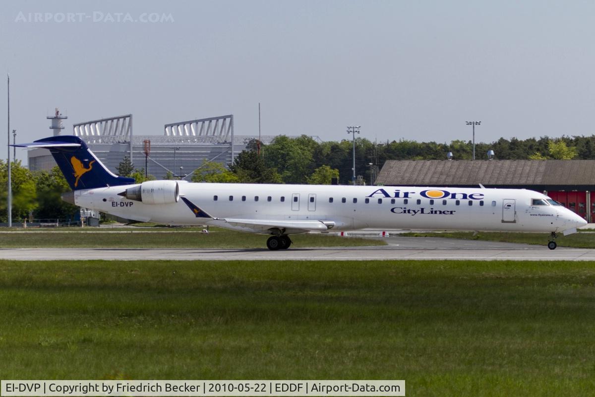 EI-DVP, 2006 Canadair CRJ-900ER (CL-600-2D24) C/N 15116, departing via RW18W