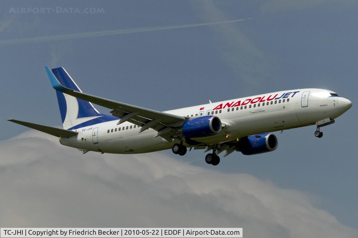 TC-JHI, 2007 Boeing 737-8FH C/N 35092, on final RW07R