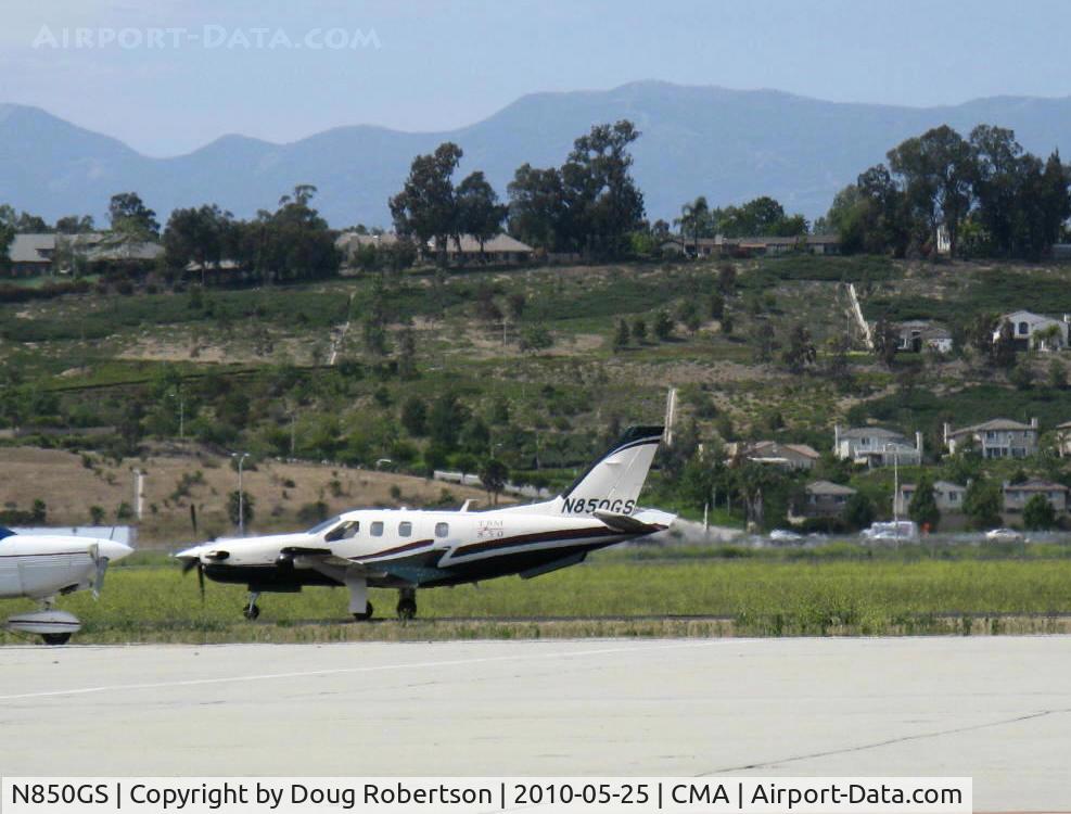 N850GS, 2006 Socata TBM-700 C/N 359, 2006 SOCATA TBM 700 upgraded to TBM 850, one P&W(C)PT6A-66 flat rated at 850 shp, of Winged Horse LLC, taxi to Rwy 26