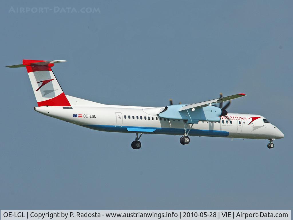 OE-LGL, 2010 De Havilland Canada DHC-8-402Q Dash 8 C/N 4310, Brandnew plane - Austrians first Dash8-Q400 NEXTGEN approaching RWY 34 - probably one of the first pictures of that new plane at VIE!