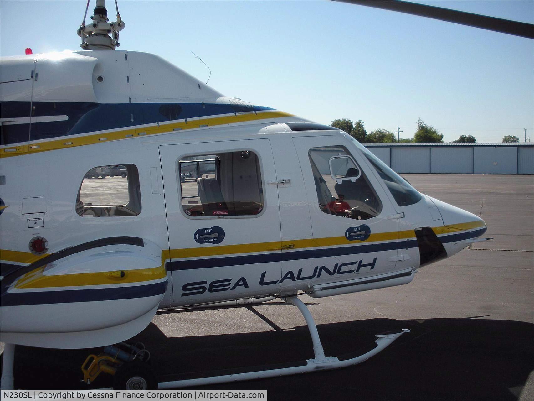 N230SL, 1993 Bell 230 C/N 23009, Sitting on the tarmac