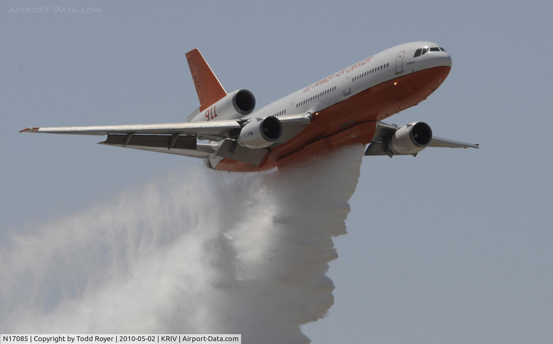N17085, 1975 McDonnell Douglas DC-10-30 C/N 47957, March field Airfest 2010