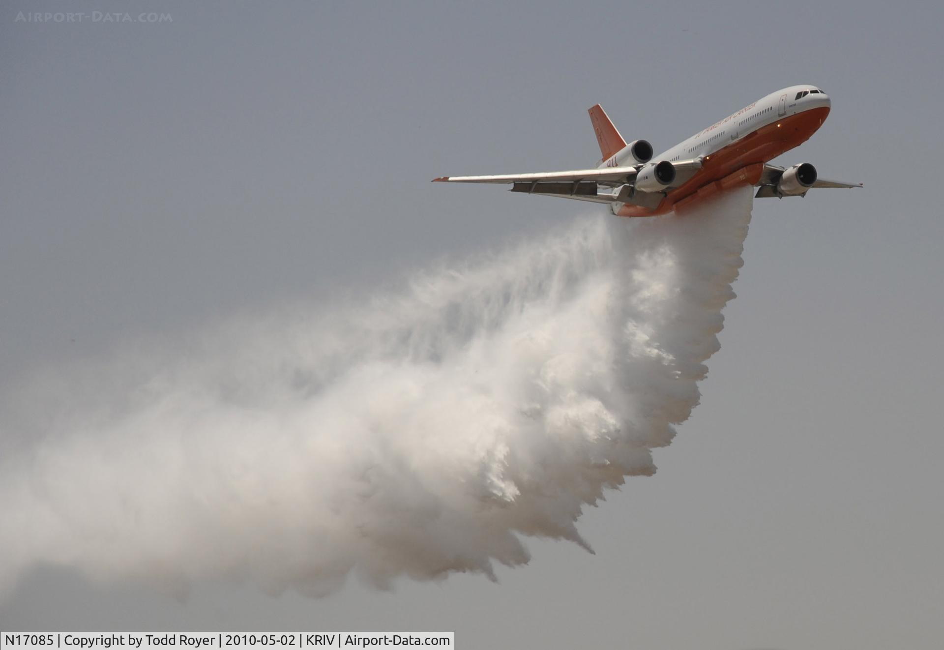 N17085, 1975 McDonnell Douglas DC-10-30 C/N 47957, March Field Airfest 2010