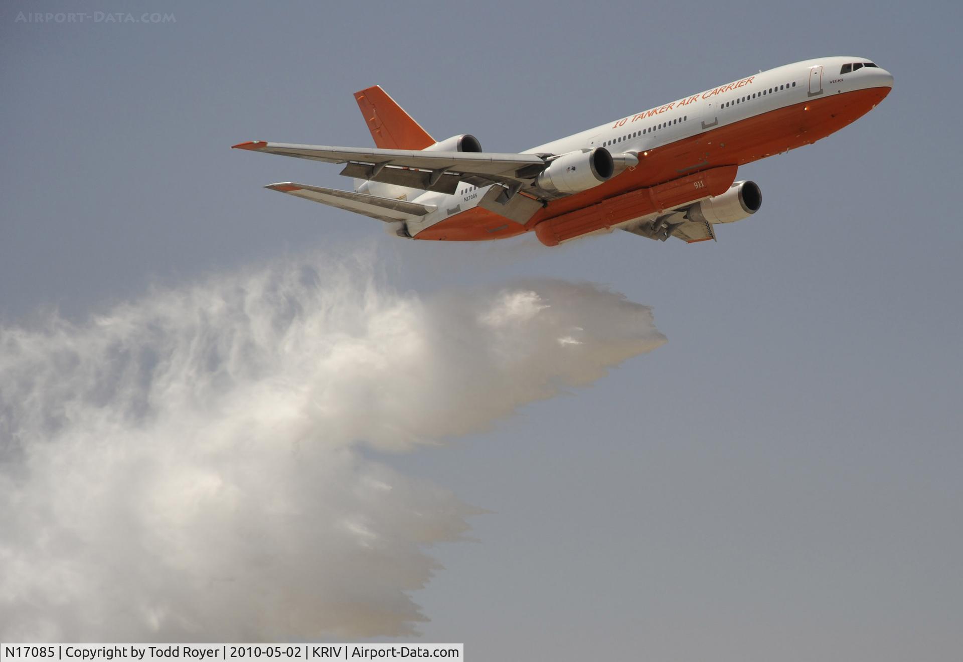 N17085, 1975 McDonnell Douglas DC-10-30 C/N 47957, March Field Airfest 2010