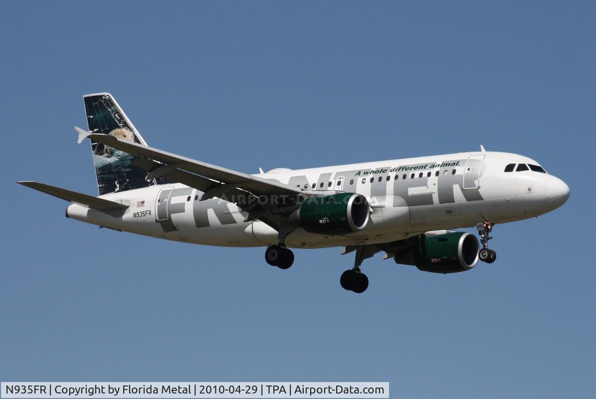 N935FR, 2004 Airbus A319-111 C/N 2318, Hector