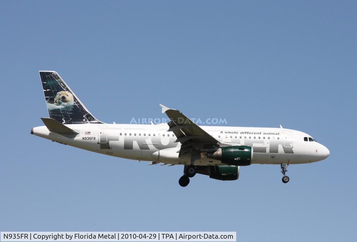 N935FR, 2004 Airbus A319-111 C/N 2318, Hector