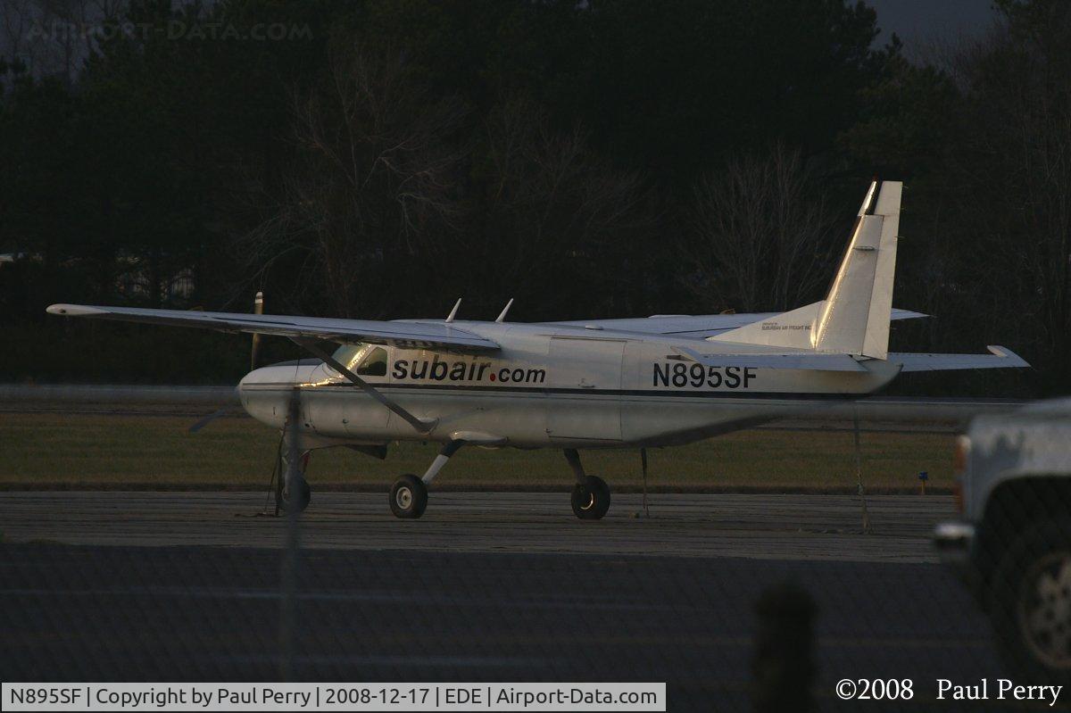 N895SF, 1988 Cessna 208B C/N 208B0095, Another busy gal, taking a break