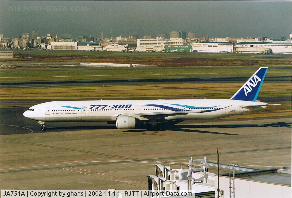 JA751A, 1998 Boeing 777-381 C/N 28272, Special colors Ana