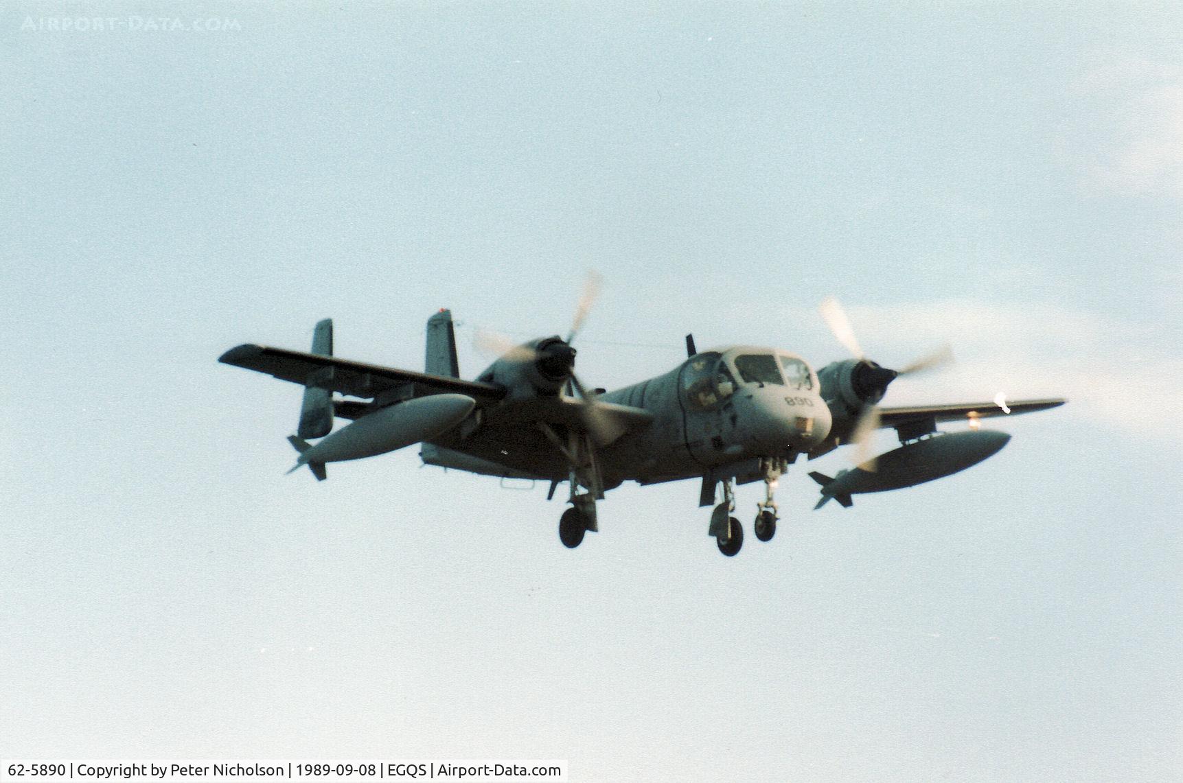 62-5890, 1962 Grumman OV-1B Mohawk C/N 49B, OV-1D Mohawk of the US Army's 3rd Military Intelligence Battalion on final approach to RAF Lossiemouth in September 1989.