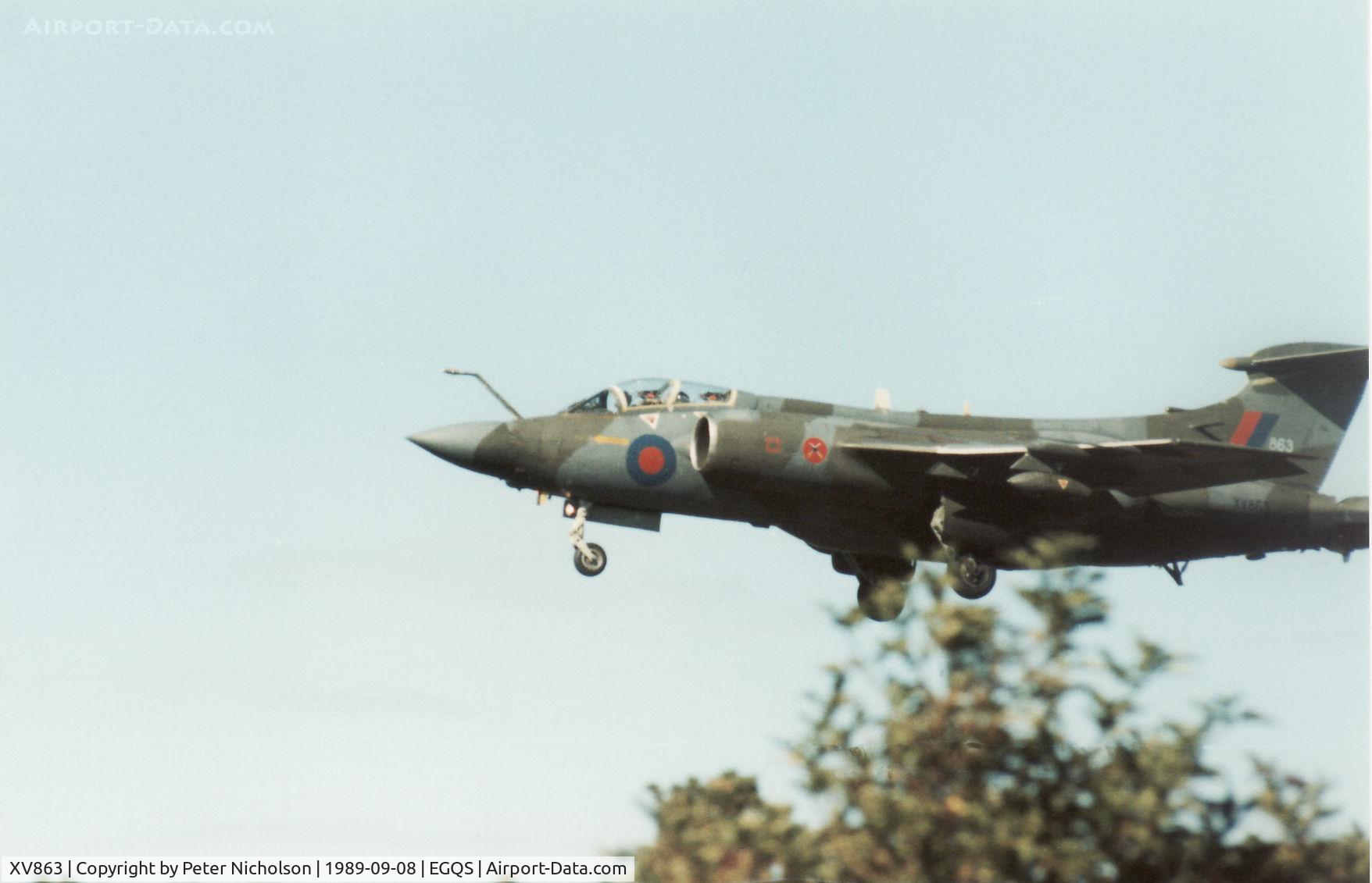 XV863, 1968 Hawker Siddeley Buccaneer S.2B C/N B3-12-67, Buccaneer S.2B of 237 Operational Conversion Unit on final approach to RAF Lossiemouth in September 1989.
