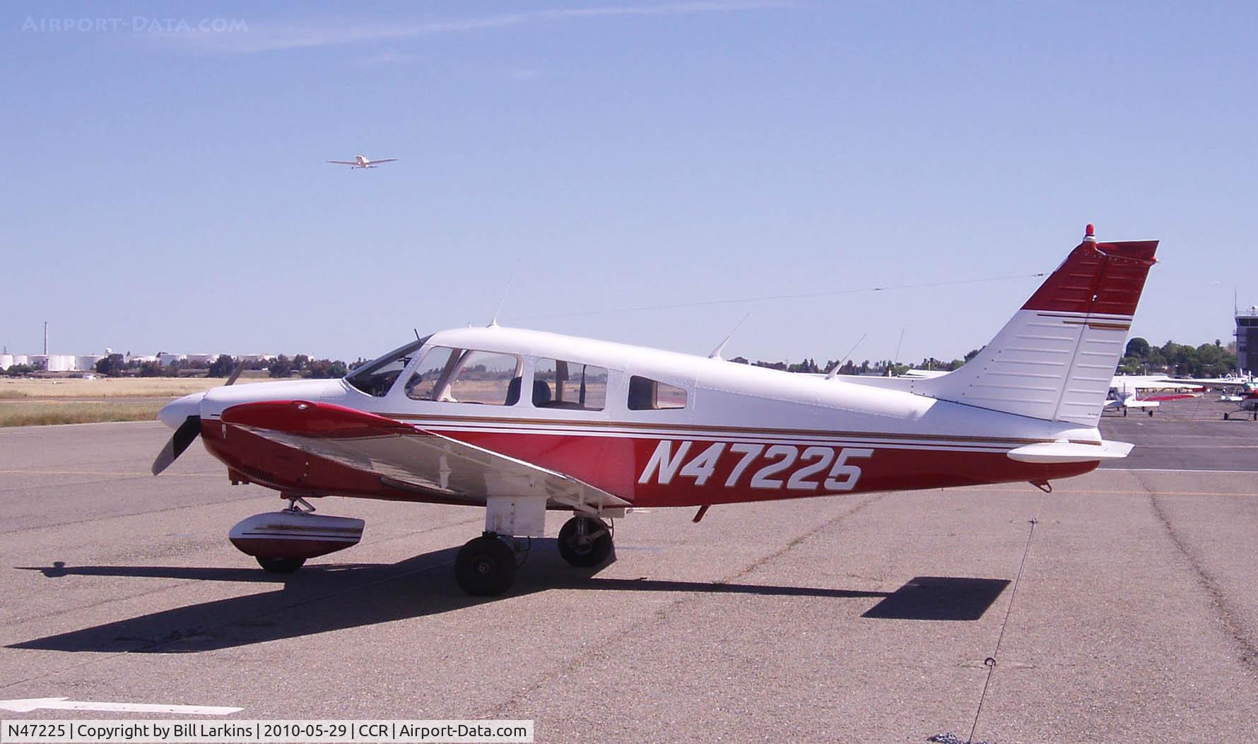 N47225, 1977 Piper PA-28-181 C/N 28-7890050, Visitor
