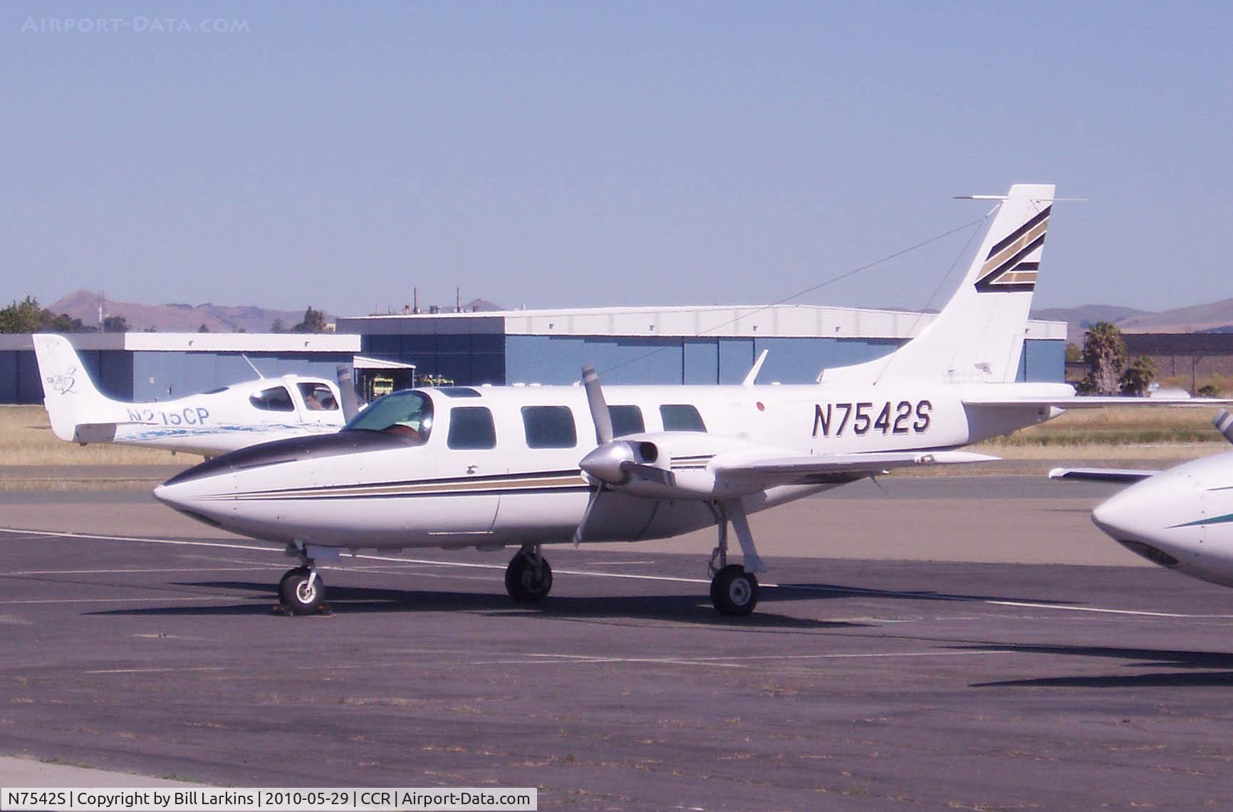 N7542S, Piper Aerostar 600 C/N 60-0173-077, Visitor