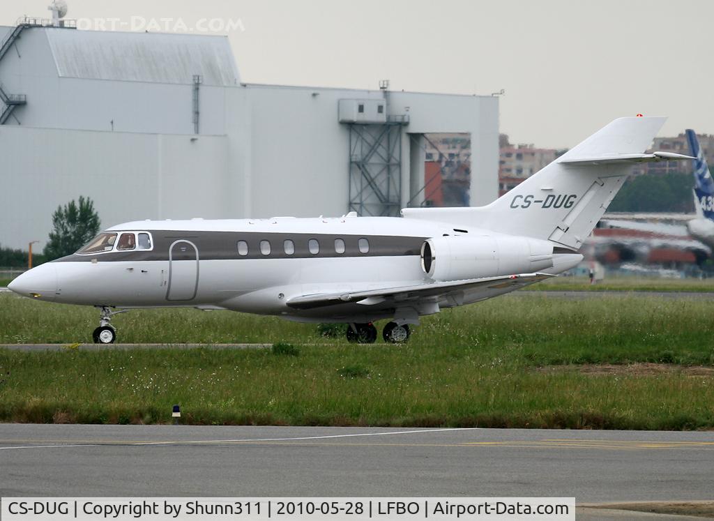 CS-DUG, 2008 Hawker Beechcraft 750 C/N HB-20, Taxiing to the General Aviation area...