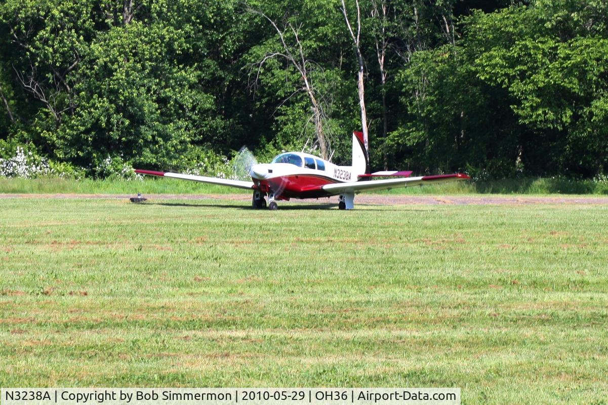 N3238A, 1965 Mooney M20C Ranger C/N 3185, Arriving at the breakfast fly-in at Zanesville Riverside.