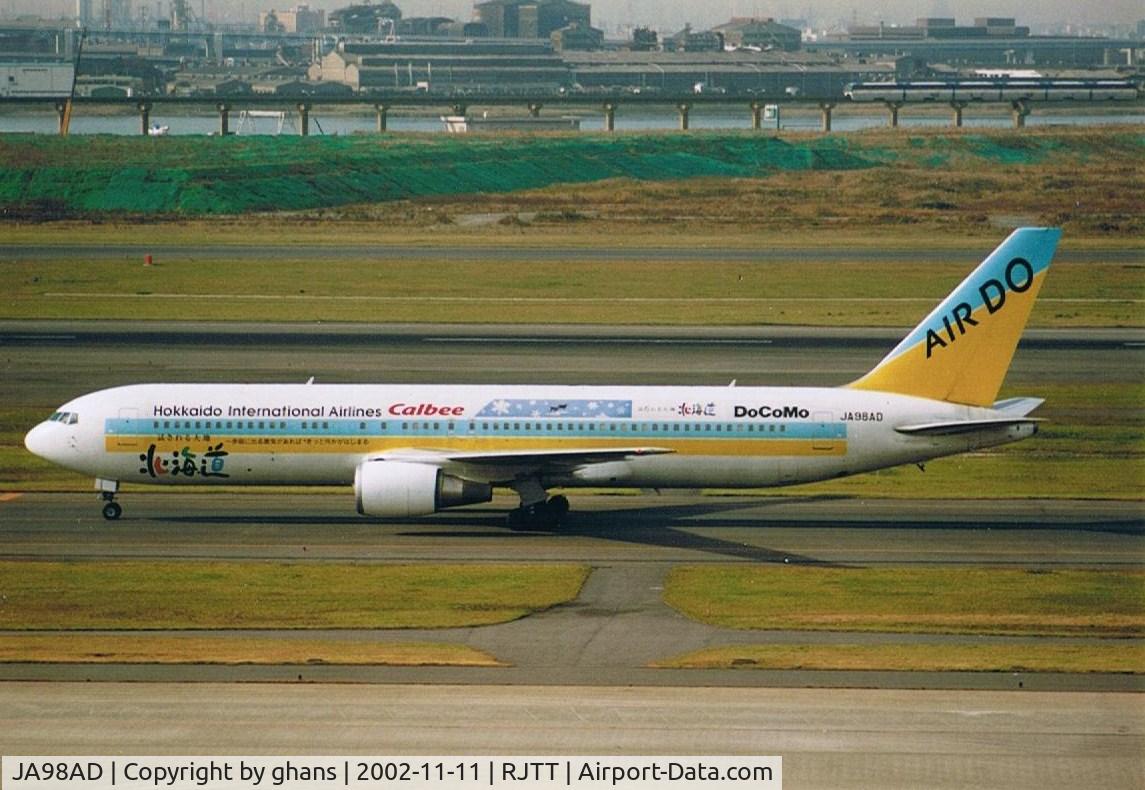 JA98AD, 1998 Boeing 767-33A/ER C/N 27476, AirDo