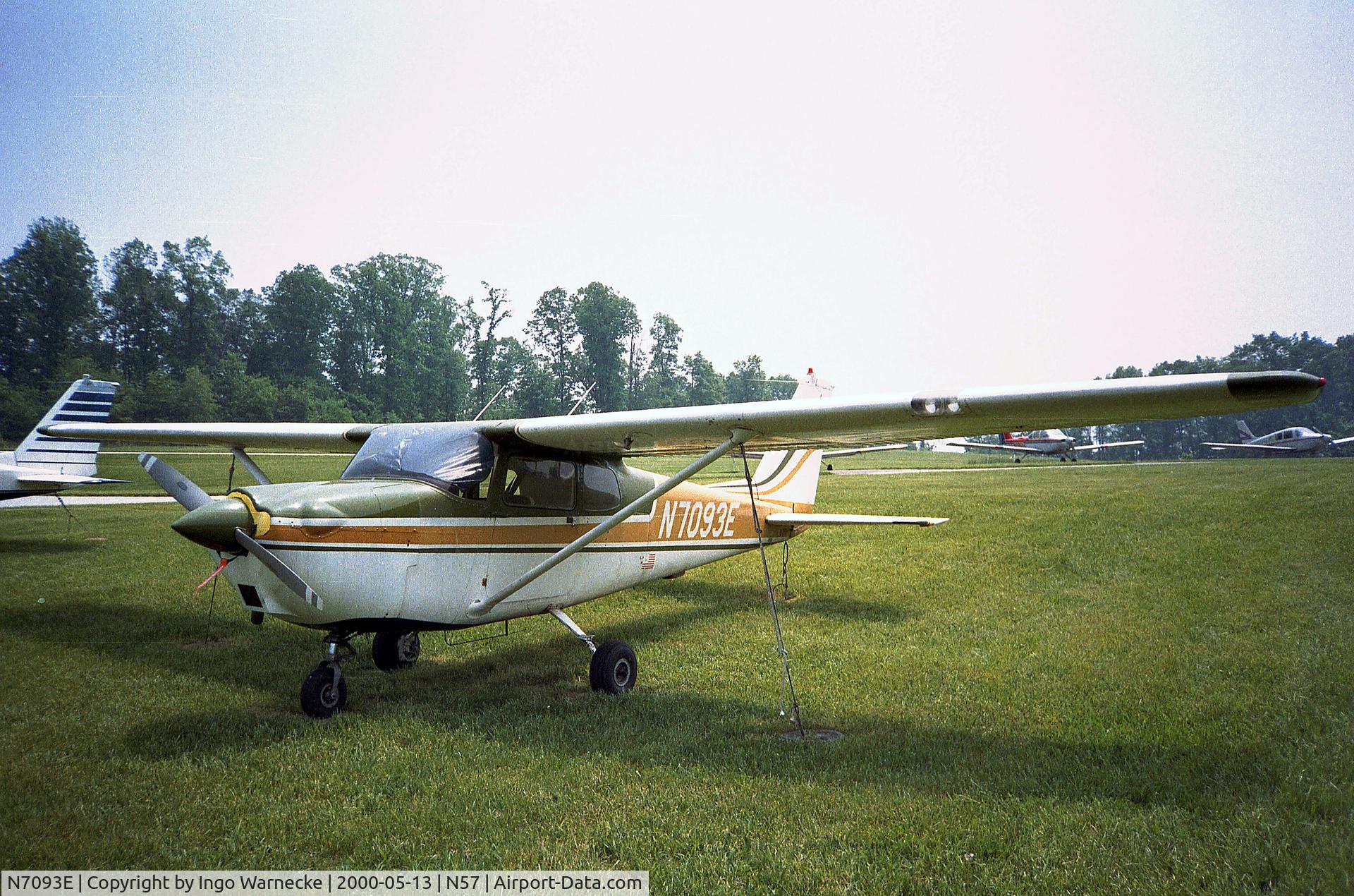 N7093E, 1960 Cessna 175A Skylark C/N 56593, Cessna 175A at New Garden Airport, Toughkenamon PA