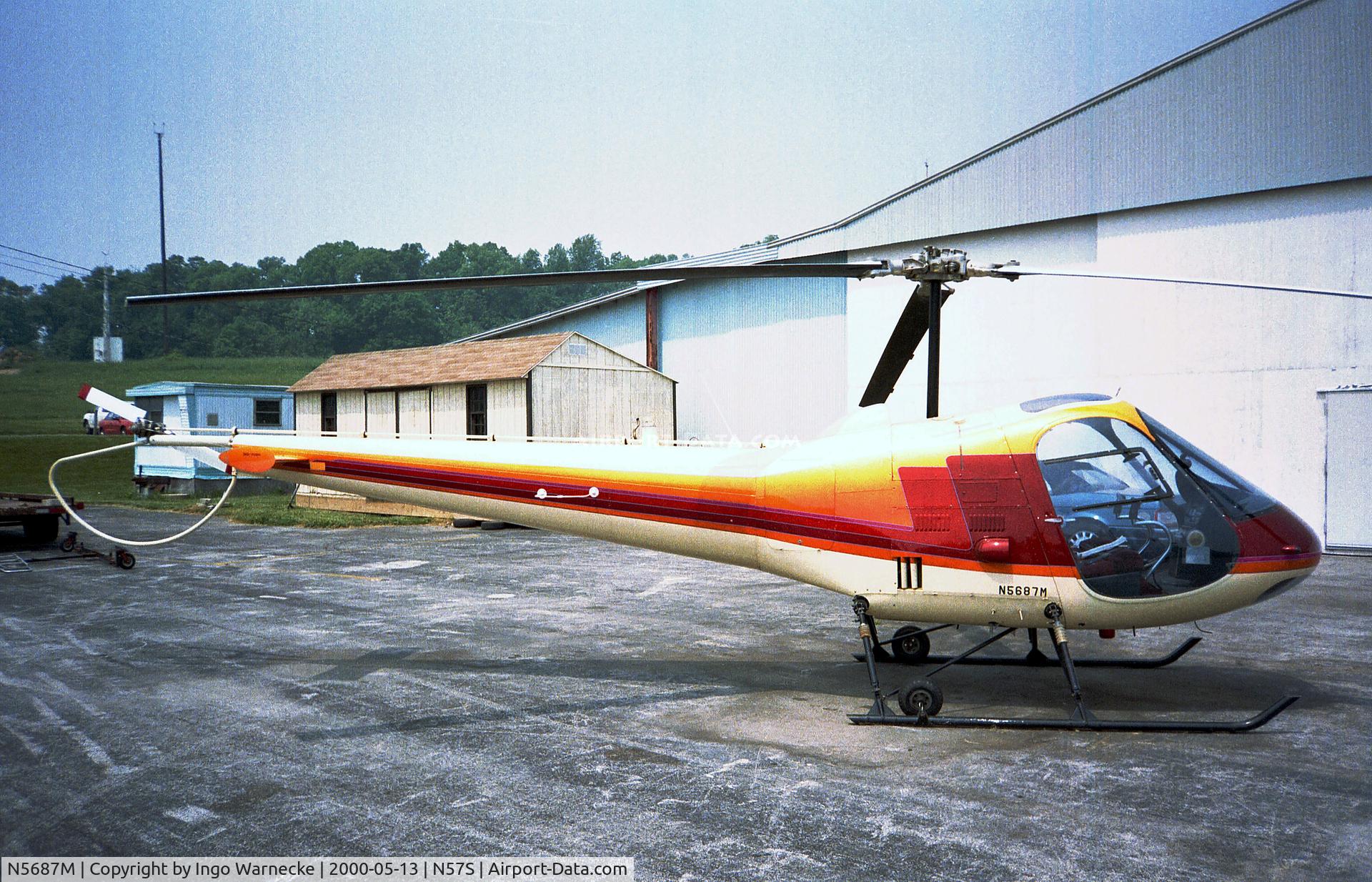N5687M, 1979 Enstrom F-28C C/N 462, Enstrom F-28C Shark at New Garden Airport, Toughkenamon PA