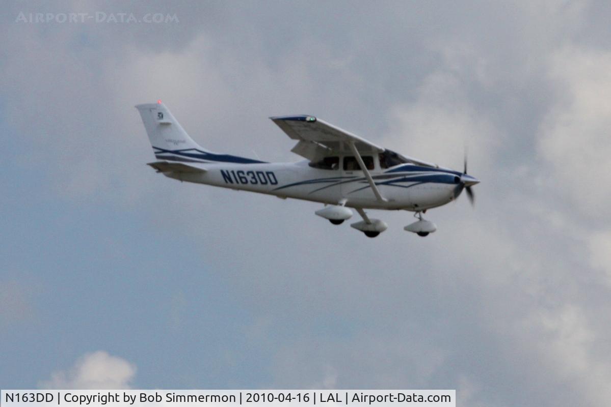 N163DD, 2007 Cessna T182T Turbo Skylane C/N T18208707, Arriving at Lakeland, Florida during Sun N Fun 2010.