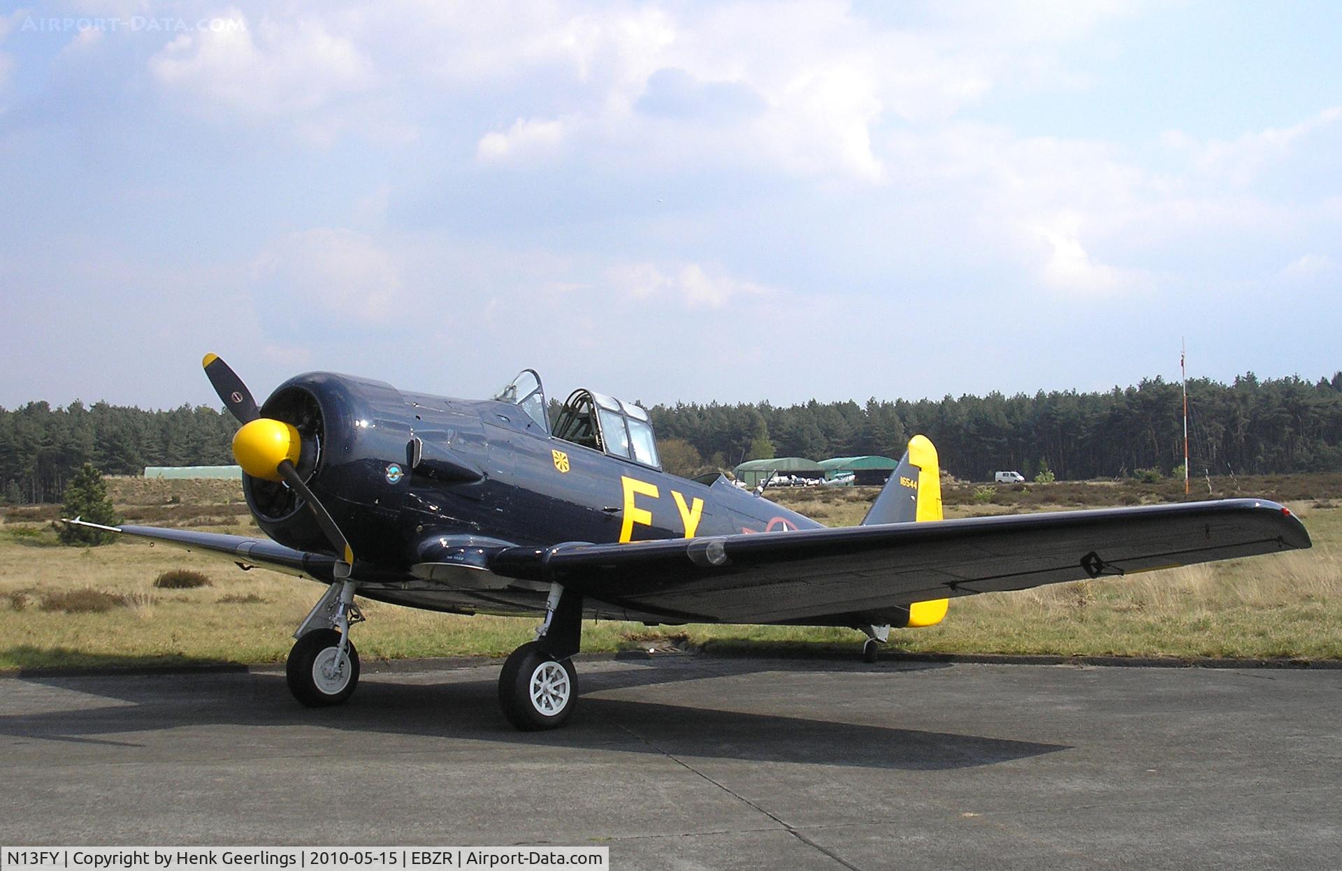 N13FY, 1942 North American AT-6A Texan C/N 78-6922, Chipmunk & Cirrus Meet , May 2010