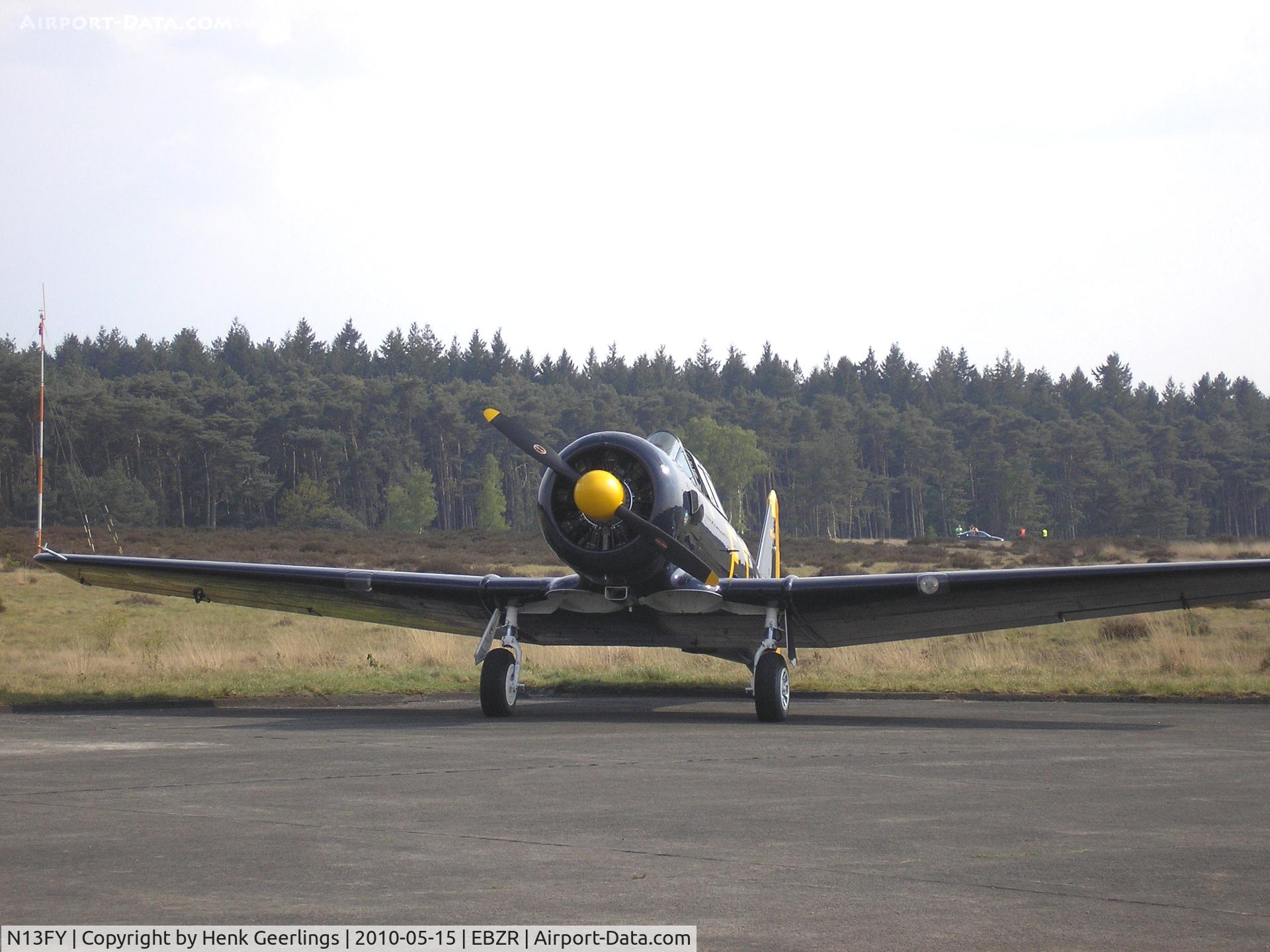 N13FY, 1942 North American AT-6A Texan C/N 78-6922, Chipmunk & Cirrus Meet , May 2010