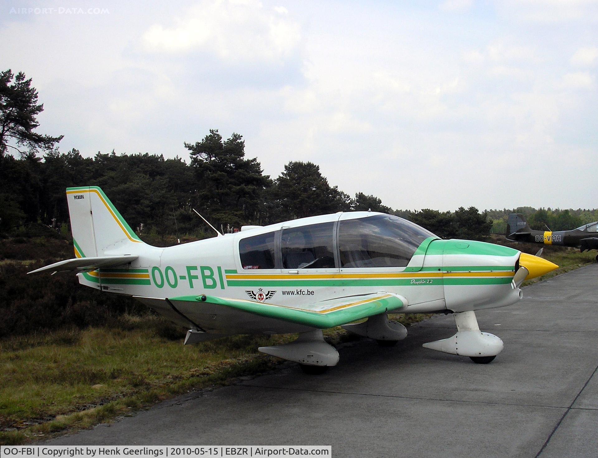 OO-FBI, Robin DR-400-120 Dauphin C/N 2036, Chipmunk & Cirrus Fly In , May 2010