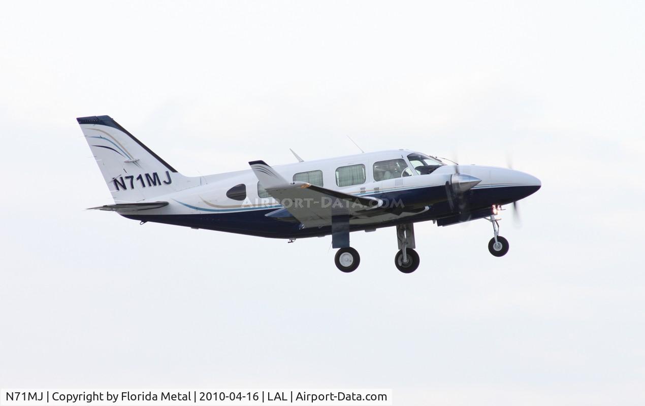 N71MJ, 1980 Piper PA-31-325 Navajo C/R C/N 31-8012061, PA-31-325