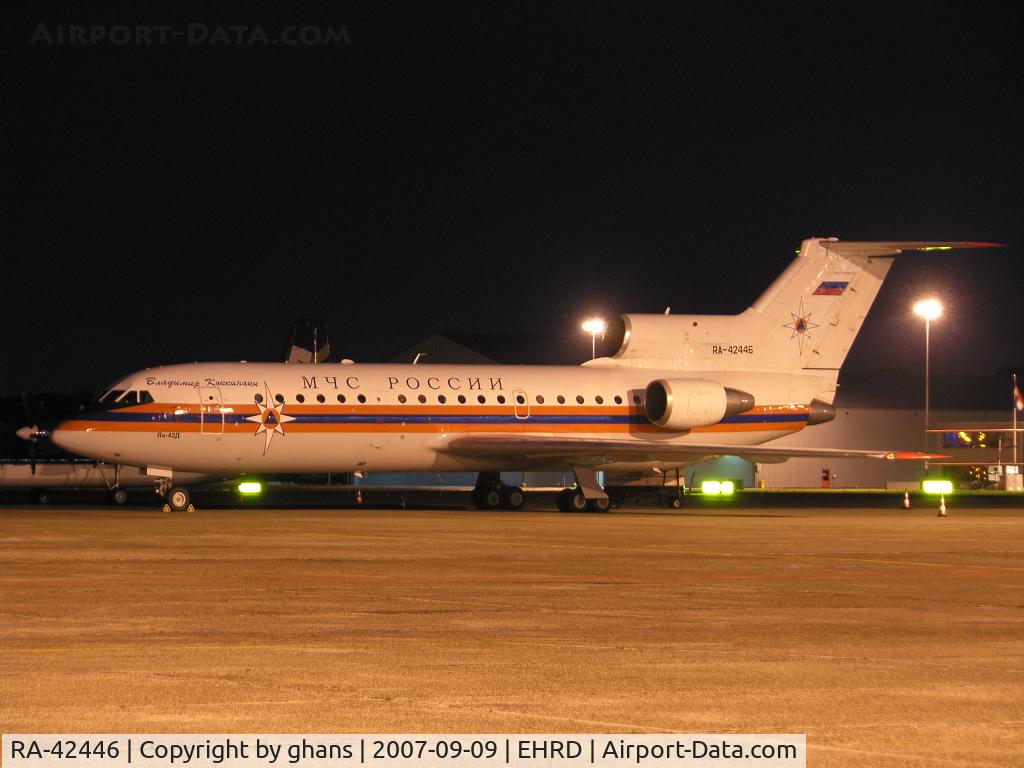 RA-42446, 1993 Yakovlev Yak-42D C/N 4520423308017, Nightstop at Rtm